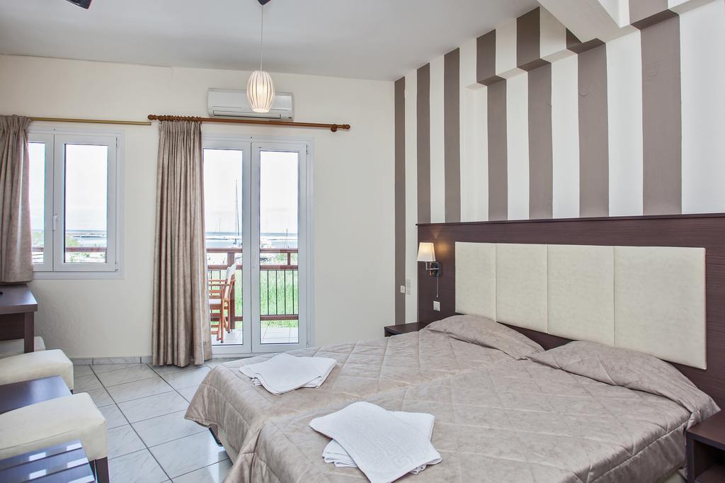 Akti Fine Rooms Szkópelosz Szoba fotó